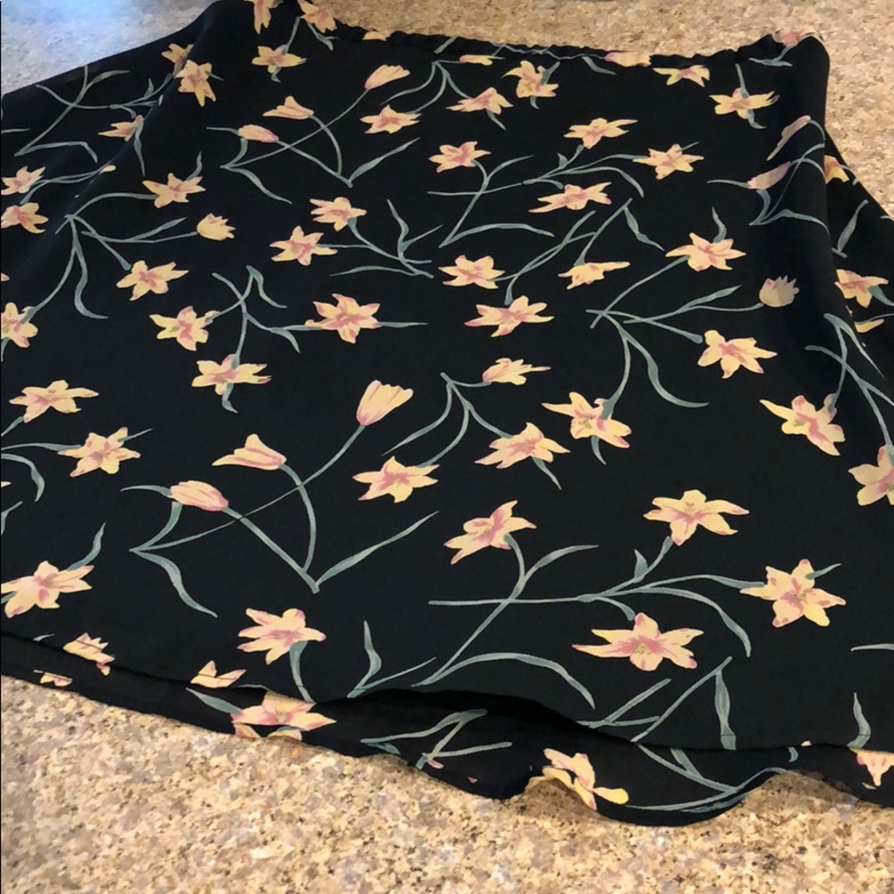 Laura Leigh LTD Floral Skirt Size M - Picture 10 of 13